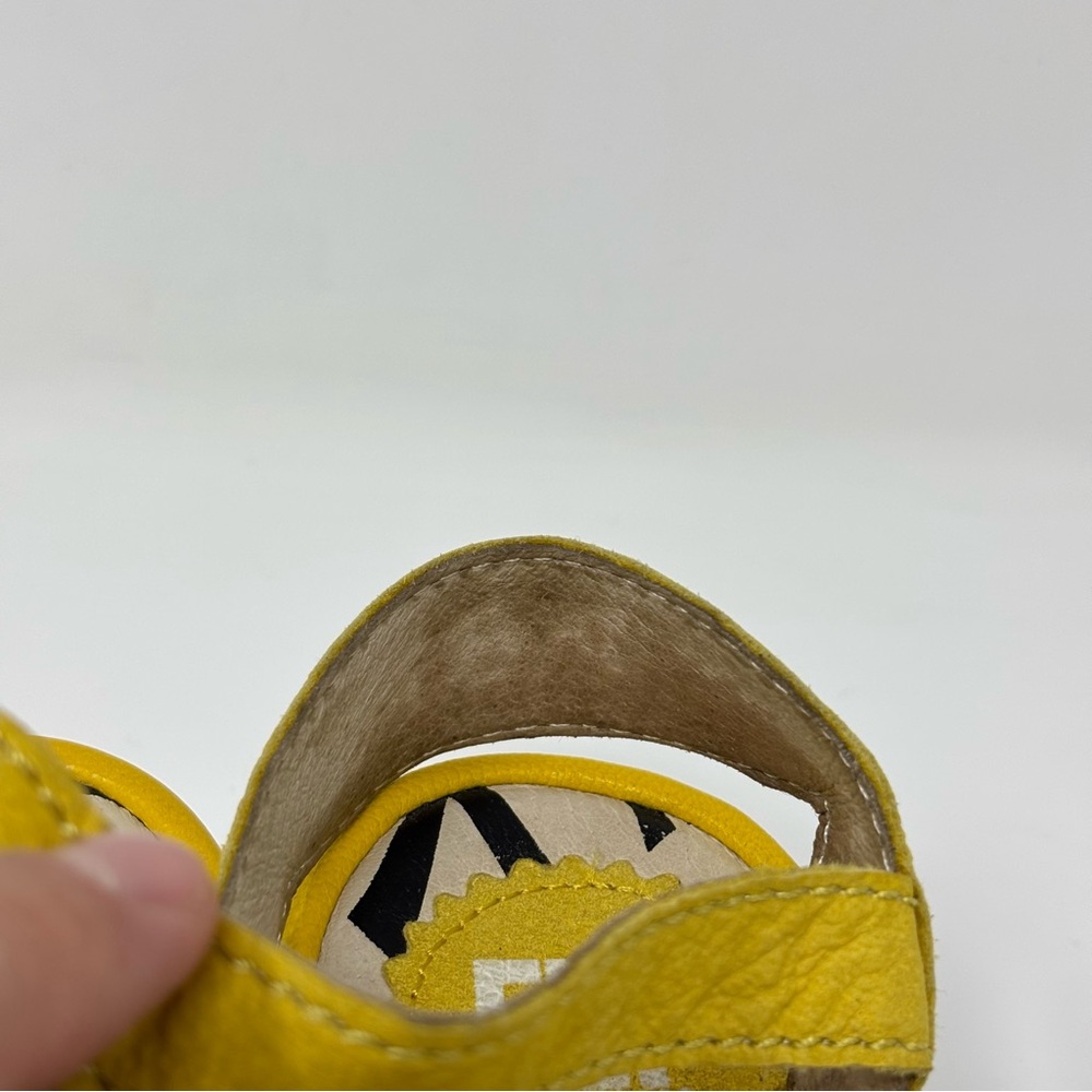 Fly London Yellow Suede Peep Toe Chunky Sandals Size 37 (6-6.5) - Picture 10 of 14